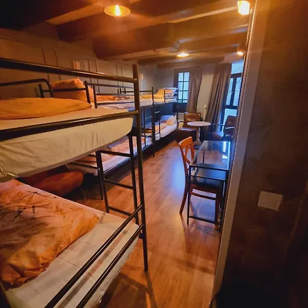 Downtown Canal View Hostel