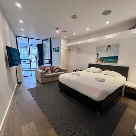 Spui In Center Bed & Breakfast 2*