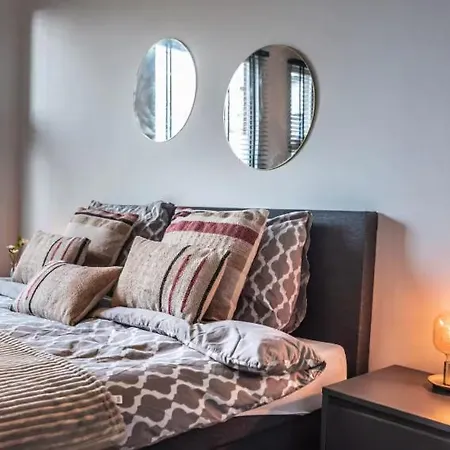 Appartement De Tulp Luxury - Free Parking! *
