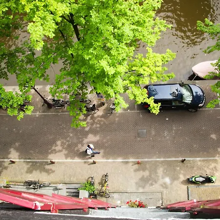 Downtown Canal View Vandrarhem *