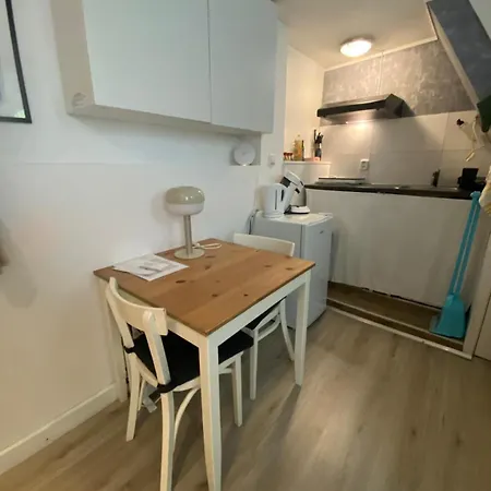 Tiny Cozy Canalhouse *