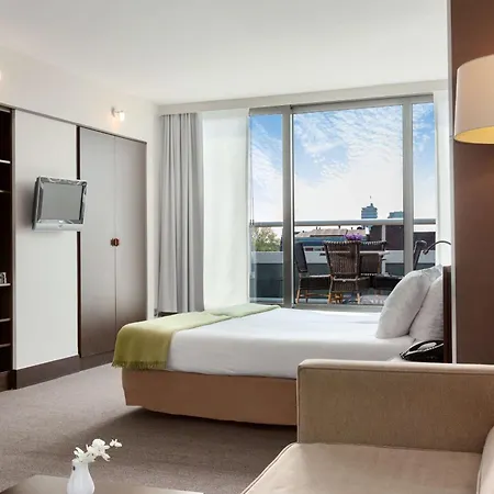 Nh Caransa Hotel