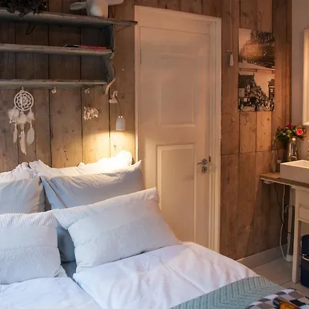Guesthouseamsterdam ゲストハウス