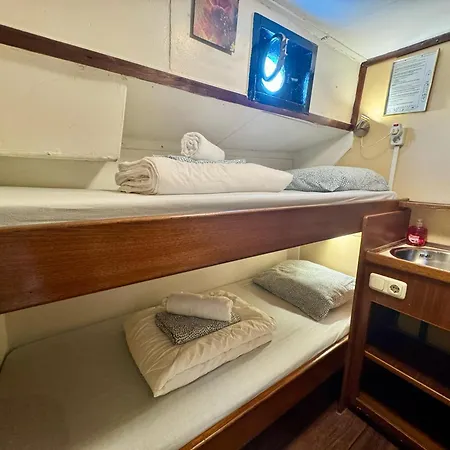 Botel Passengership Avanti