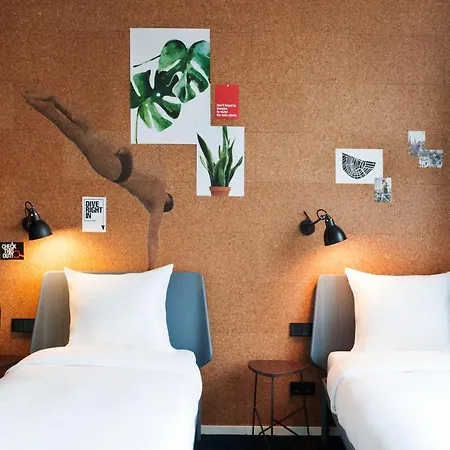 Hotel Conscious The Tire Station 3*