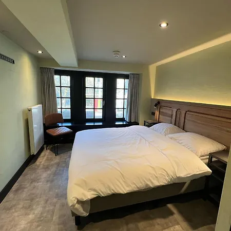 Hotel Amigo 2*