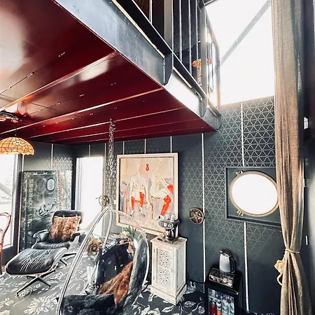 크레인 파랄다 5* 암스테르담