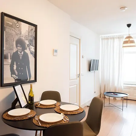 Canal View Bed & Breakfast Amsterdam