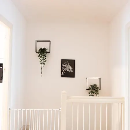 Canal View Bed & Breakfast *