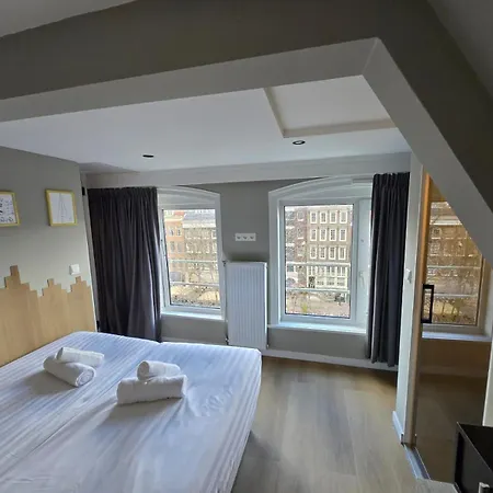 Crown Hotel