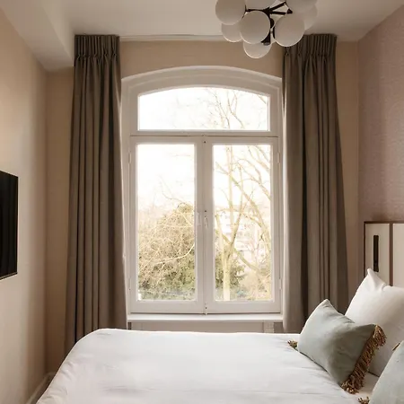 House Of Adam Hotell 4*