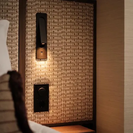 Hotell House Of Adam 4*