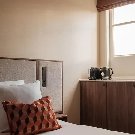 House Of Adam Hotell 4*