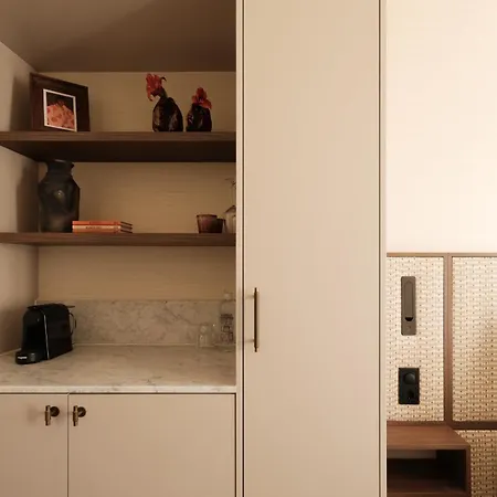 House Of Adam Hotell 4*
