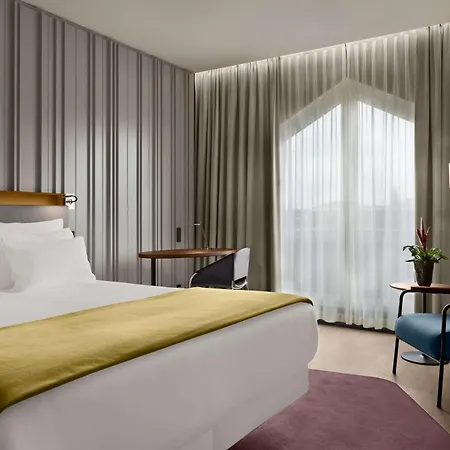 Hotel Nh Collection Flower Market 4*