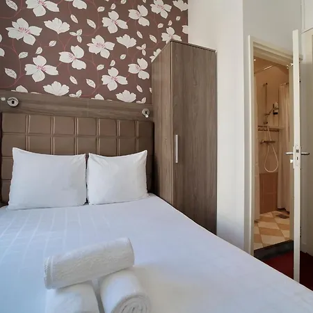 Aadam Wilhelmina Amsterdam