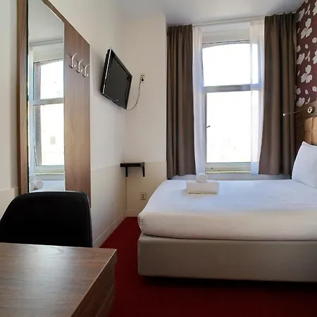 Aadam Wilhelmina Hotel 3*