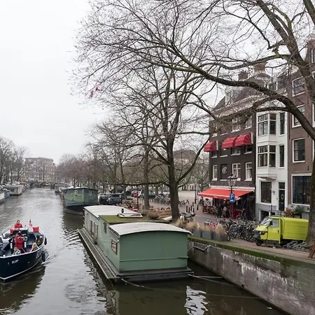 A Amsterdam