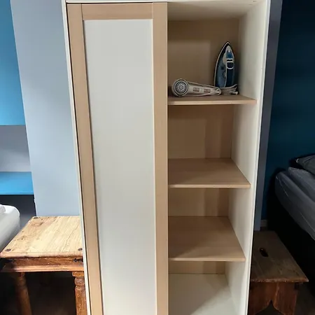 Nes