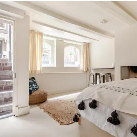 Apartment Luxury In The Location Of Amsterdam