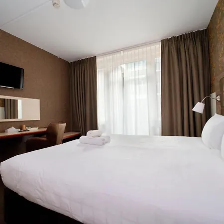 Aadam Wilhelmina Hotel