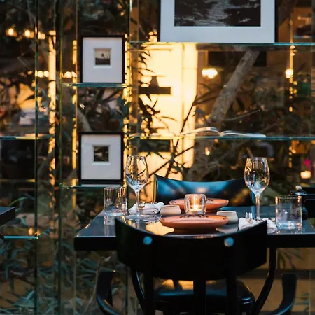 Conservatorium Hotel 5*