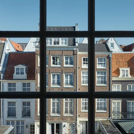 Pulitzer Hotel