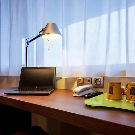 Campanile & Restaurant Zuid-oost Hotel 3*