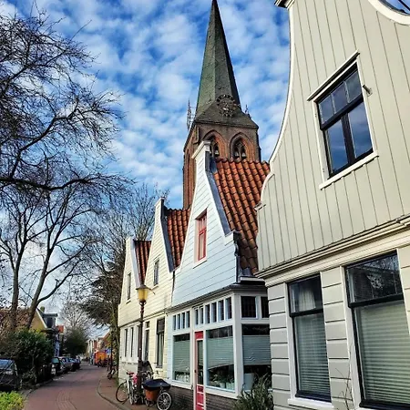 Apartment House With Parkside View Amsterdam