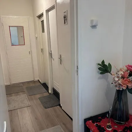 Entire In A Shared In Noord Close To The Center Station *