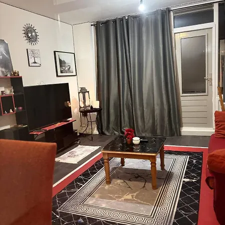 Entire In A Shared In Noord Close To The Center Station * Amsterdam