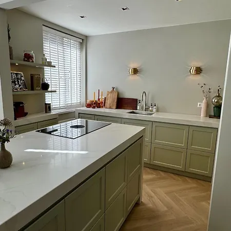 Luxurious, Spacious Apartment Amsterdam
