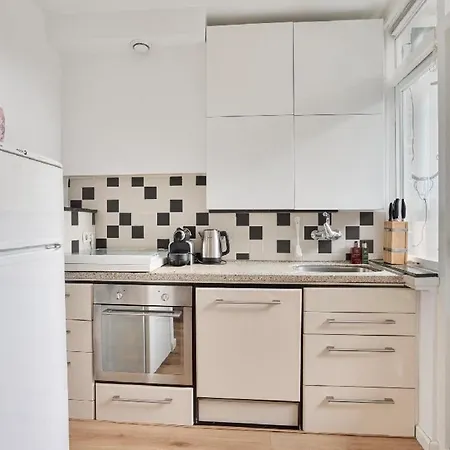 In West Apartament *