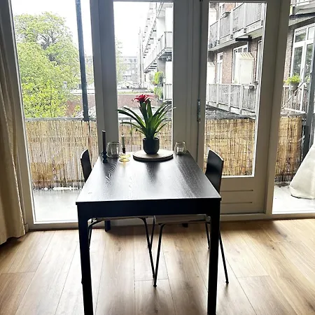 In West Apartament *