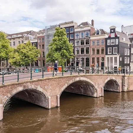 Beautiful & Well-located Canal Apartament Amsterdam