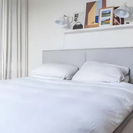 아파트 Cozy 2 Bedrooms - Check Profile 암스테르담