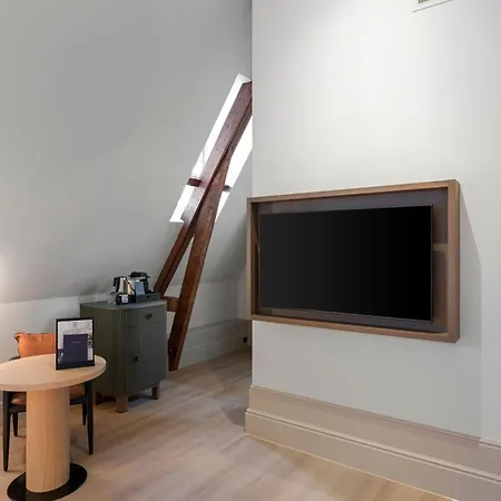 The College Amsterdam, Autograph Collection Hotel 5*