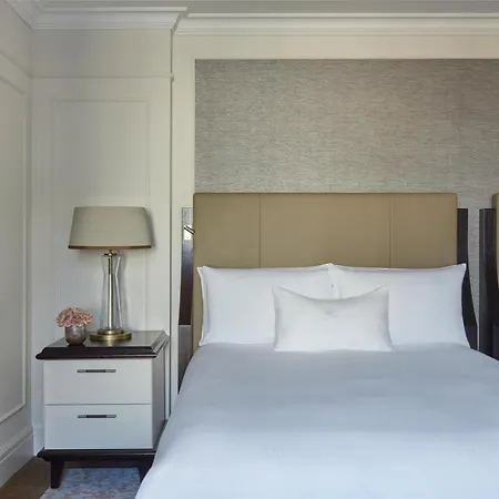 Waldorf Astoria מלון 5*