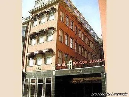 Falcon Plaza Centre ホテル 3*