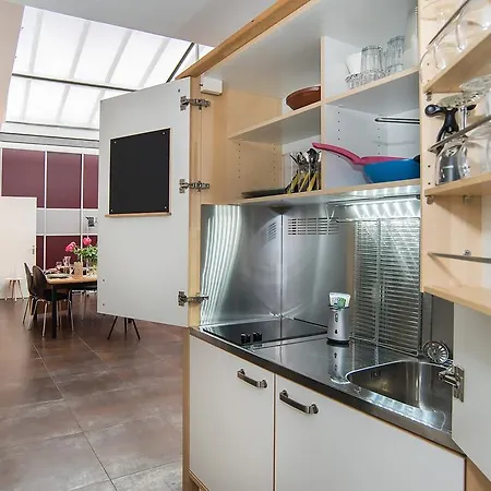 Rose 170 Bed & Breakfast 5*