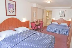 Monopole 2* Amsterdam