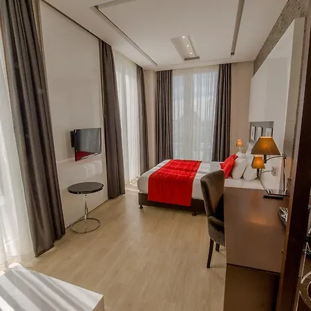 Grand Downtown Hotel 4*