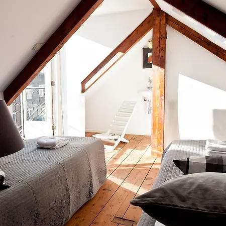 Bed & Breakfast Canal Holiday