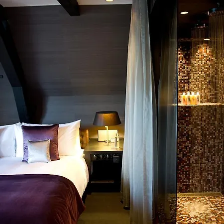 Hotel Canal House 4*