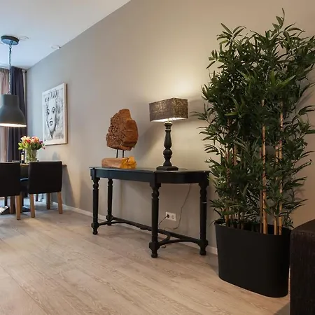 Sarphatipark Apartments