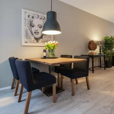 Sarphatipark Apartments