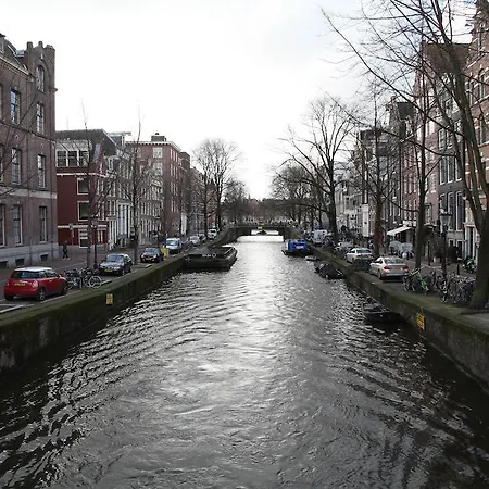 Hostel Downtown Canal View *