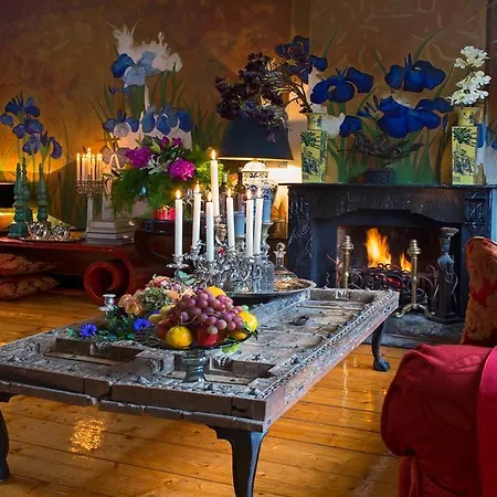 فندق مبيت وإفطار Breitner House 5*