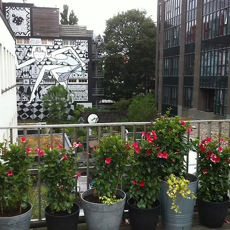 Bed & Breakfast On The Roof