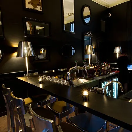 Hotel Canal House